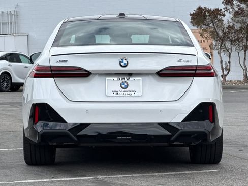 New 2026 BMW 540i xDrive w/ Executive Package image 7