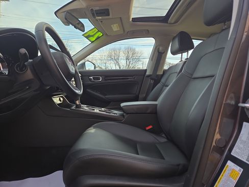 Used 2024 Honda Civic EX-L image 12