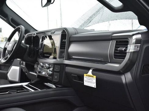 Used 2025 Ford F450 Platinum w/ Camper Package image 31