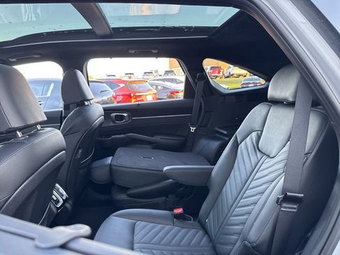 New 2025 Kia Sorento SX Prestige image 23