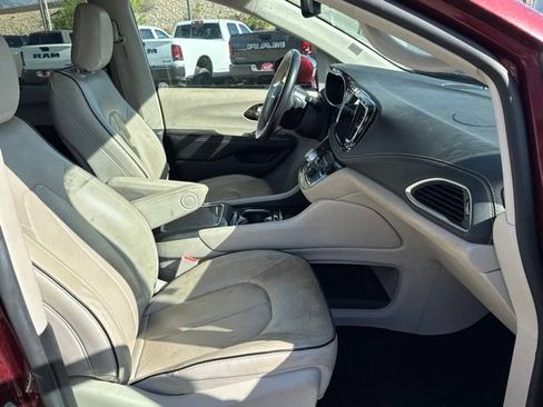 Used 2021 Chrysler Pacifica Limited w/ Premium & Safety Sphere Group AWD/4WD image 8