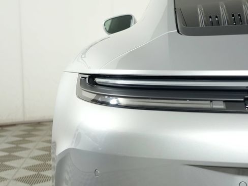 Certified 2025 Porsche 911 Carrera RWD image 13