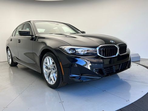 Used 2026 BMW 330i Sedan w/ Premium Package RWD image 2