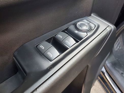 Used 2019 Chevrolet Silverado 1500 Custom Trail Boss w/ Custom Convenience Package image 15