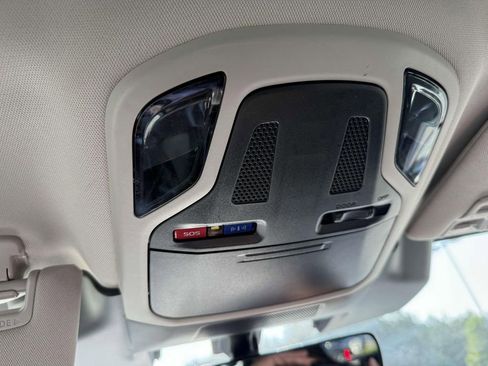 Used 2023 Subaru Outback Premium image 25