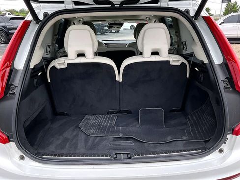 Used 2018 Volvo XC90 T5 Momentum AWD/4WD image 37