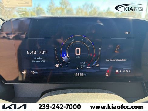 Used 2025 Chevrolet Traverse LT image 12