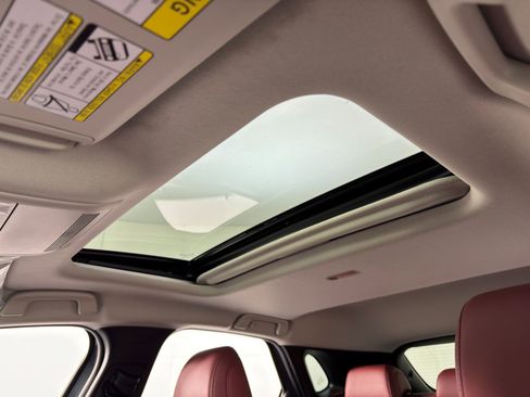 Used 2025 MAZDA CX-30 AWD 2.5 S w/ Preferred Package image 11