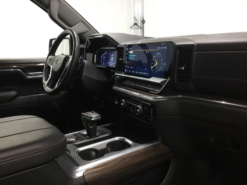 Used 2024 Chevrolet Silverado 1500 RST AWD/4WD image 23