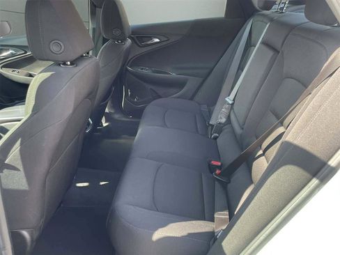 Used 2024 Chevrolet Malibu LT image 17