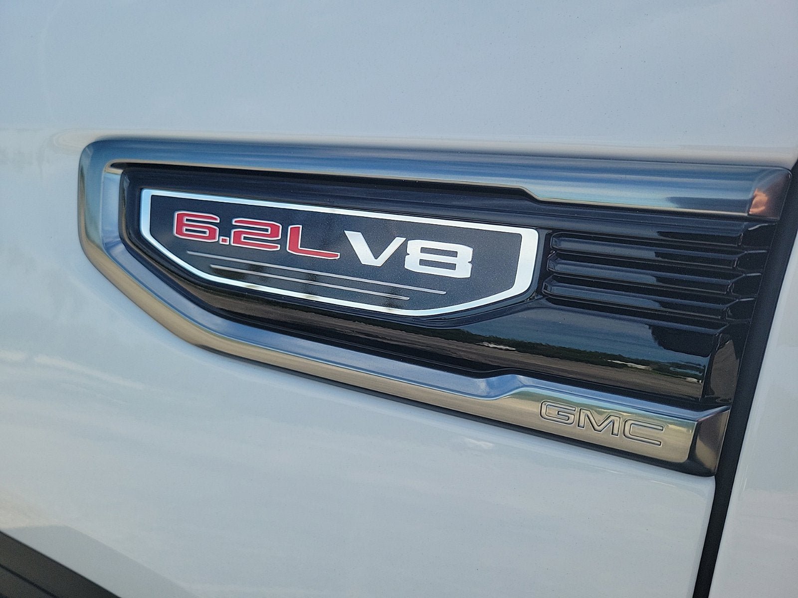 New 2026 GMC Sierra 1500 AT4 w/ Technology Package AWD/4WD image 9