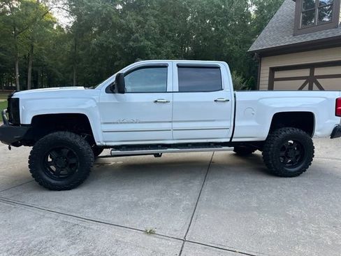 Used 2015 Chevrolet Silverado 2500 LTZ w/ Duramax Plus Package AWD/4WD image 7