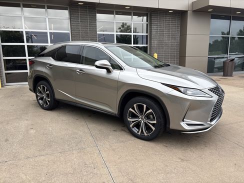 Used 2022 Lexus RX 350 AWD w/ Premium Package image 2