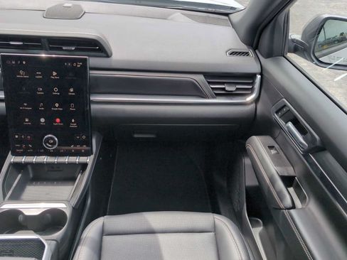 Used 2026 GMC Terrain Elevation w/ Elevation Premium Package AWD/4WD image 31