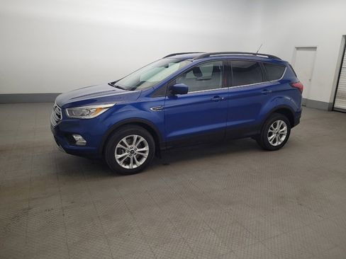 Used 2019 Ford Escape SEL AWD/4WD image 2