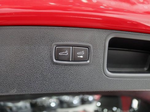 Used 2018 Porsche Macan GTS image 38