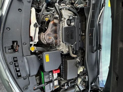 Used 2014 Toyota Camry LE FWD image 17