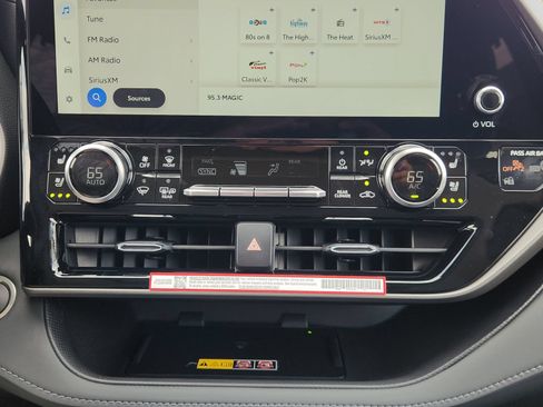 New 2026 Toyota Highlander Limited AWD/4WD image 20