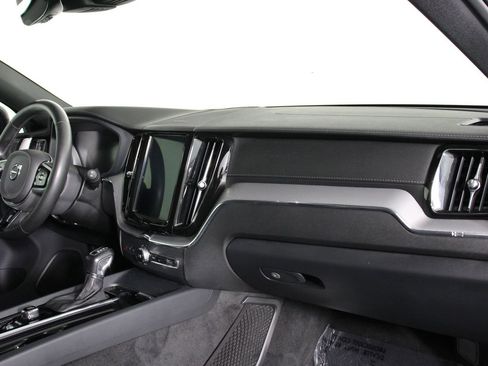 Used 2019 Volvo XC60 T5 Inscription FWD image 22