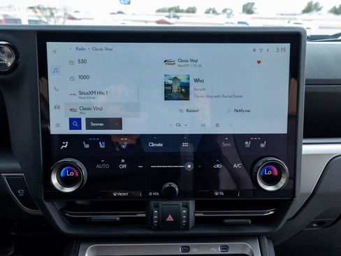 Used 2025 Lexus GX 550 image 25