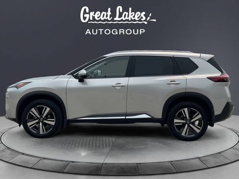 Used 2021 Nissan Rogue Platinum AWD/4WD image 2