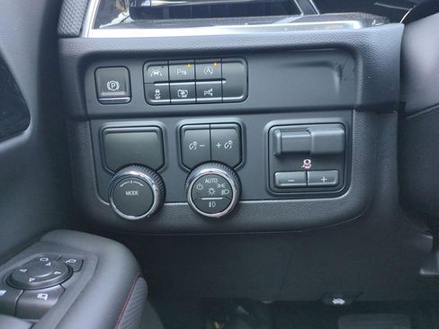 New 2026 Chevrolet Suburban RST w/ Comfort Package image 27