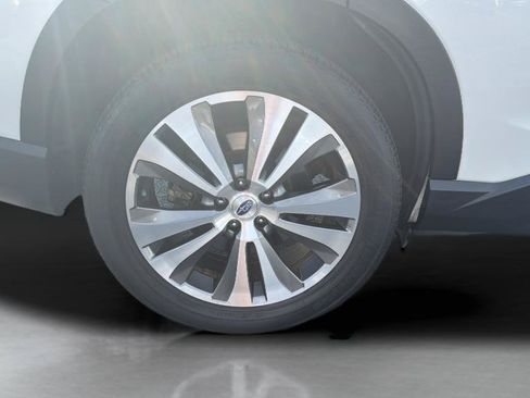 Used 2019 Subaru Ascent Touring w/ Popular Package #3 AWD/4WD image 41