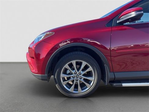 Used 2018 Toyota RAV4 Limited image 20