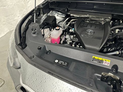 Used 2025 Toyota Highlander XLE image 74