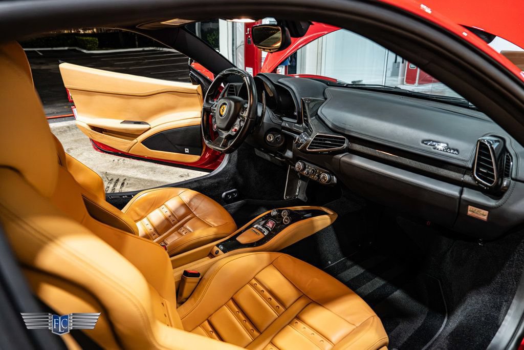 Used 2011 Ferrari 458 Italia Coupe RWD image 22