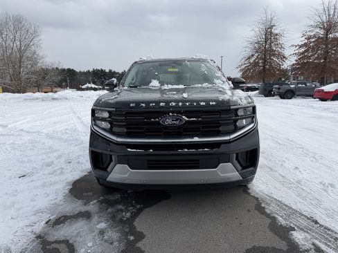 New 2025 Ford Expedition Platinum w/ Platinum Ultimate Package image 13