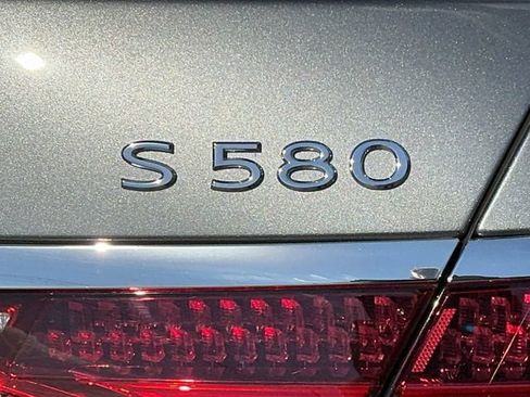 Used 2024 Mercedes-Benz Maybach S 580 4MATIC image 39