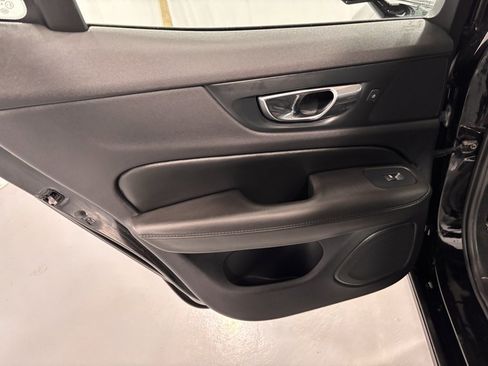 Used 2019 Volvo S60 T5 Momentum w/ Premium Package image 22