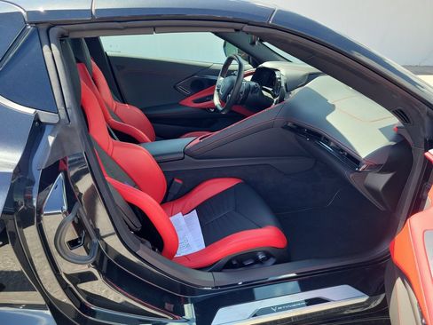 Used 2019 Chevrolet Corvette Stingray Convertible Z51 2LT RWD image 15