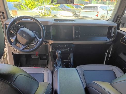 Used 2022 Ford Bronco Wildtrak AWD/4WD image 18