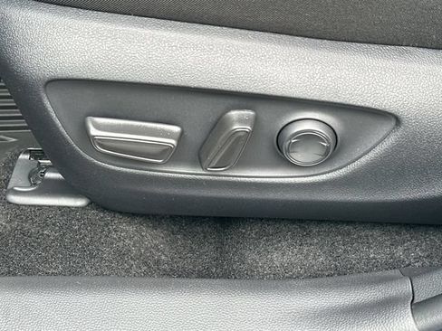 Used 2025 Toyota RAV4 XLE w/ Convenience Package FWD image 18