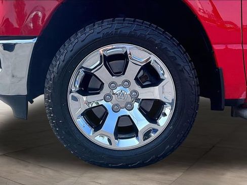 Used 2019 RAM 1500 Big Horn AWD/4WD image 34
