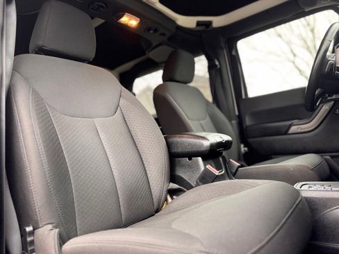 Used 2017 Jeep Wrangler Sport w/ Quick Order Package 24S image 21