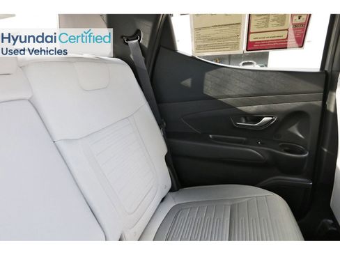 Certified 2025 Hyundai Santa Cruz SE image 15