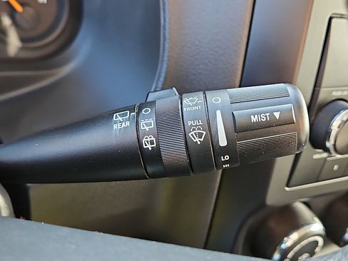 Used 2016 Jeep Compass Sport w/ Power Value Group image 19