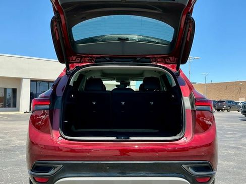 Used 2022 Buick Envision Essence w/ Technology Package II FWD image 18
