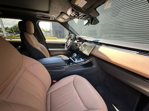 Used 2025 Land Rover Range Rover Sport Autobiography AWD/4WD image 38