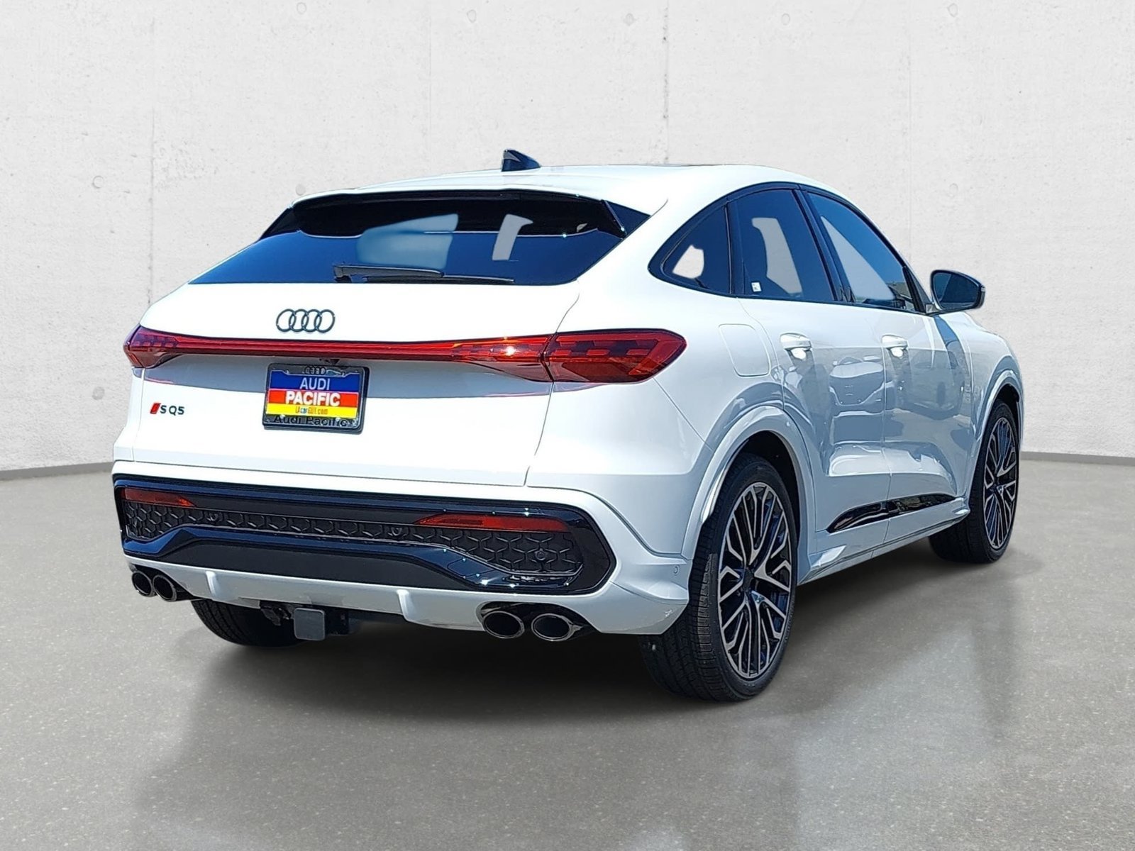 New 2026 Audi SQ5 Premium Plus AWD/4WD image 5