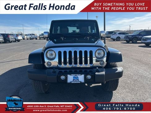 Used 2017 Jeep Wrangler Unlimited Sahara w/ Dual Top Group image 2