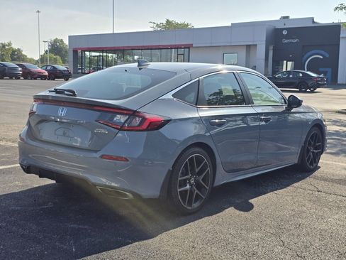 Used 2022 Honda Civic Sport Touring image 7