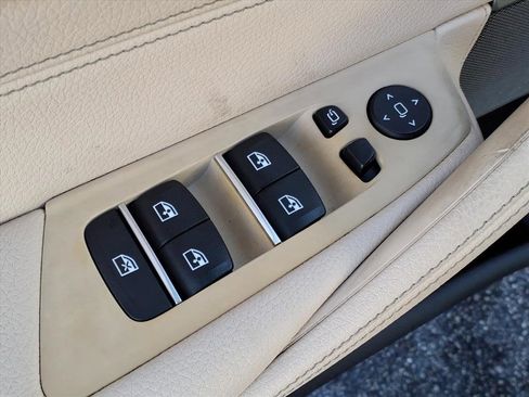 Used 2020 BMW 540i xDrive w/ Premium Package image 16