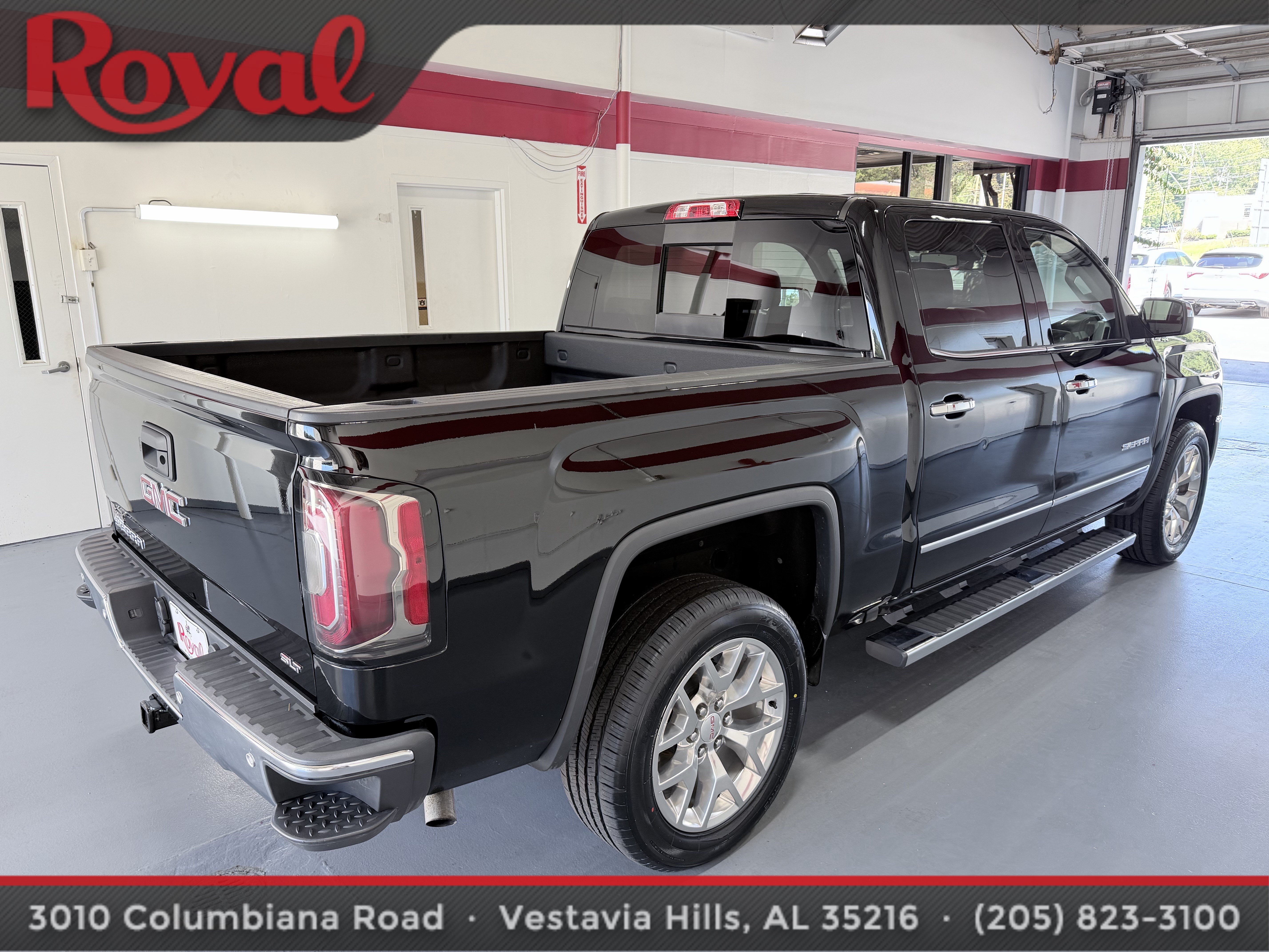 Used 2018 GMC Sierra 1500 SLT AWD/4WD image 4