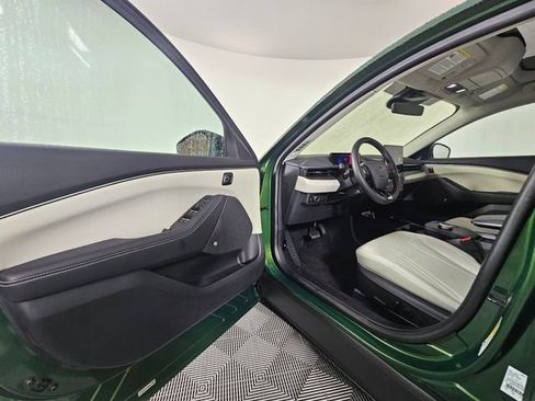 Used 2024 Ford Mustang Mach-E Premium image 21