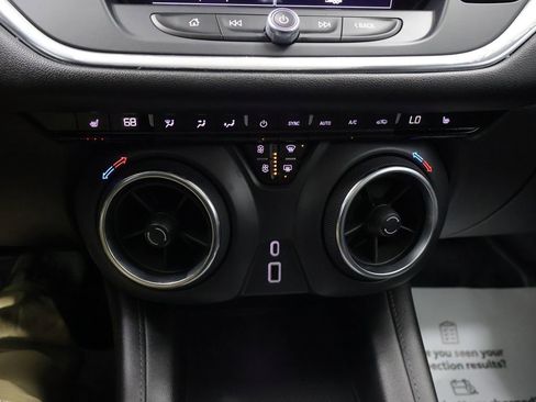 Used 2022 Chevrolet Blazer LT image 28