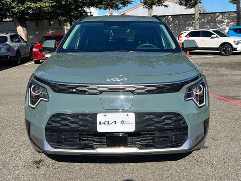 Used 2025 Kia Niro Wind w/ Wind Preserve Package image 4